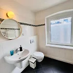 Central City Apartman *