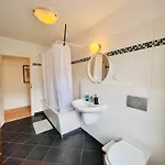 Central City Apartman *