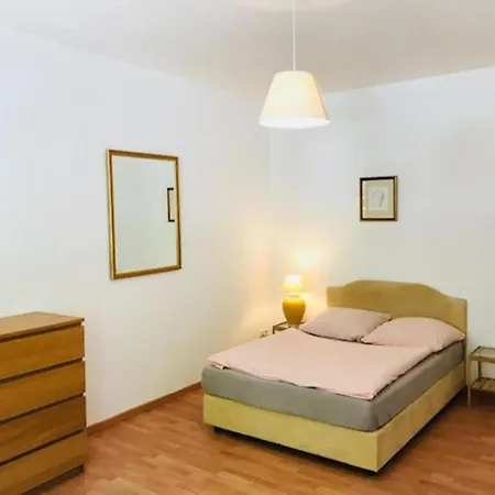 Apartmán West *